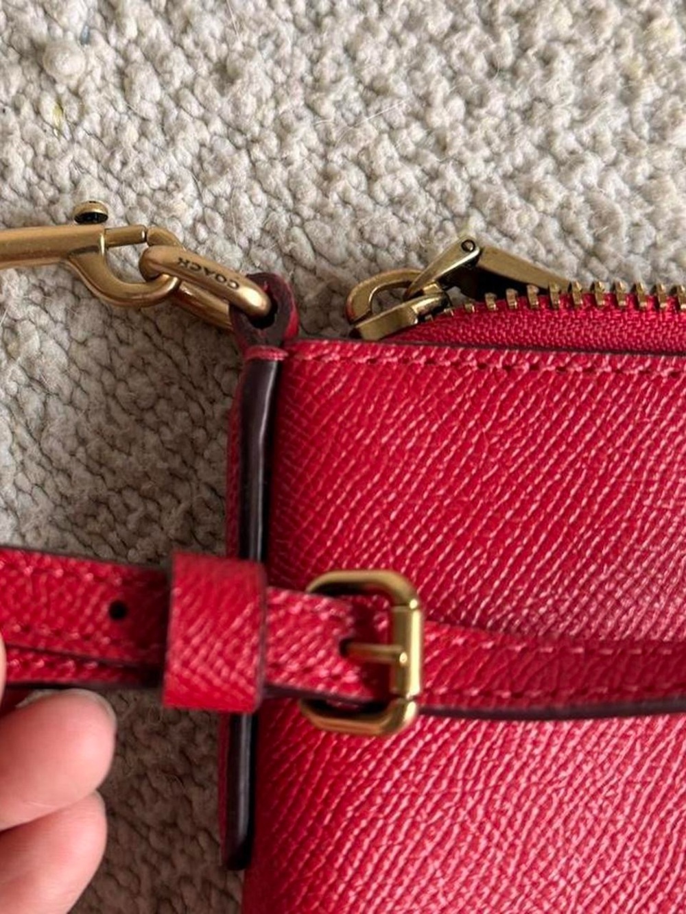 Y2K Coach Kitt Messenger Red Crossbody with Gold-Tone Hardware Bag - Picture 5 of 8